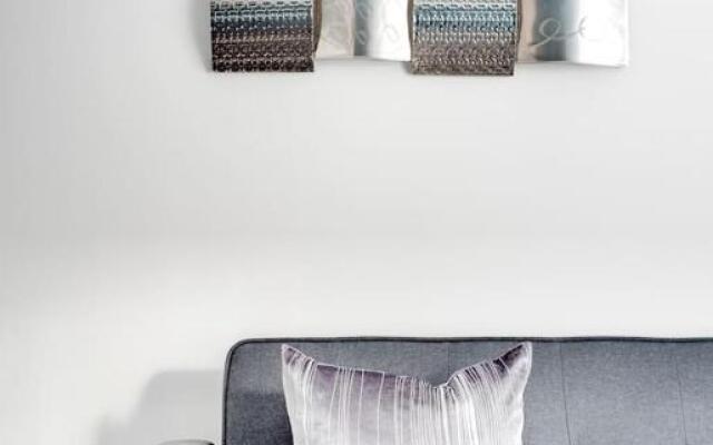 Cosy home from home -FreeParking-Close amenities
