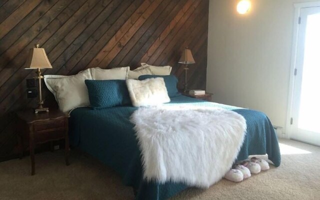 The Villa on Suttons Bay