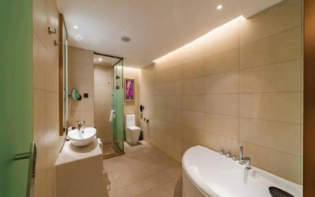 Huashuyi Hotel (Shanghai Jinshan City Beach Branch)