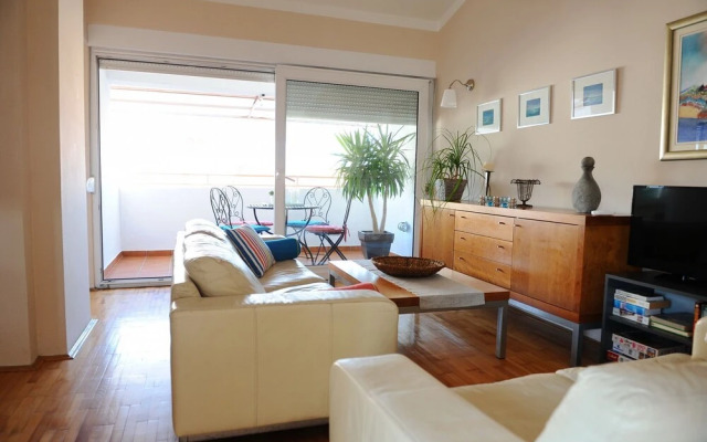 Mirjana - Nearby the sea - A-zoe