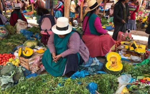 Munay Tika Family House