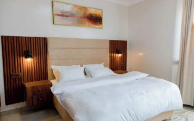 Tranquil Point Residence