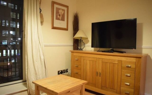 1 Bedroom Apartment near St. Paul's Cathedral