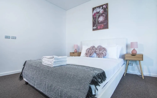 Lively 2bed1bath Mascot APT – Guest Rooms – Sydney
