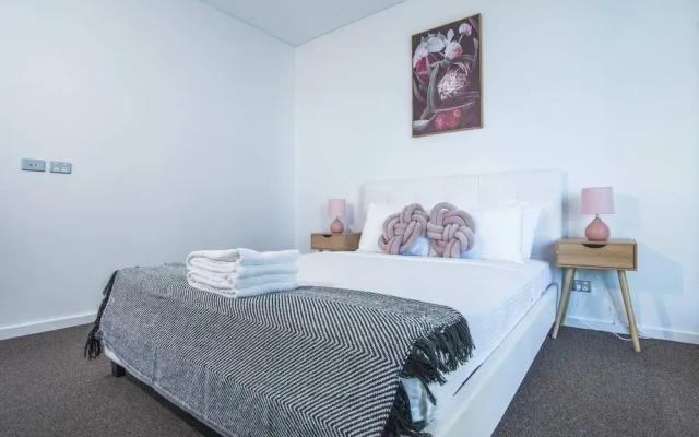 Lively 2bed1bath Mascot APT