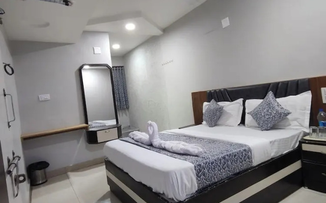 OYO 1376 Hotel Anjani inn