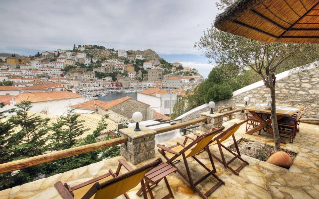 PortaDelMare Deluxe Suites