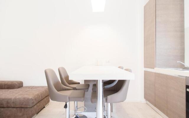 Brand, new and fully furnished apt