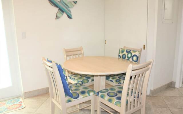 Jamaica Royale - 065 - 1 Br Apts