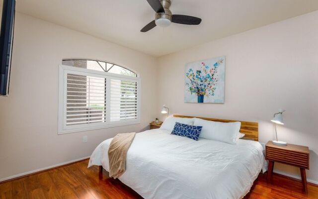 Comfort 3 Bedroom Condo by Redawning