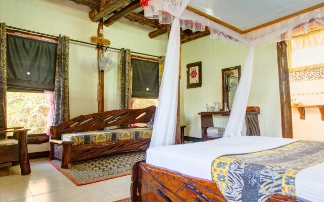 Manyara Wildlife Safari Camp