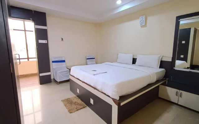 OYO 28157 Hotel Green Field