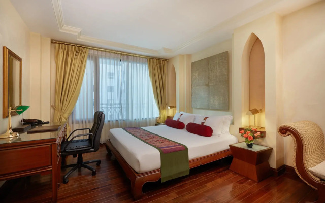 Davis Bangkok