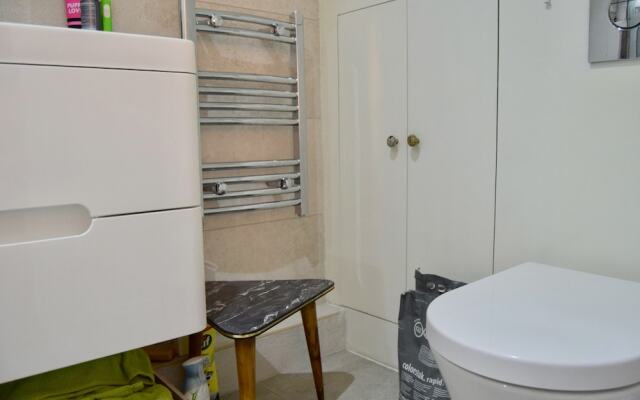 Spacious 1 Bedroom Flat Near King's Cross
