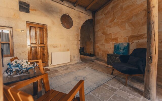 Zula Cave House
