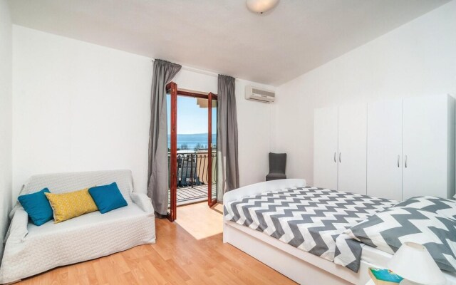 Awesome Home in Omis With Wifi and 6 Bedrooms