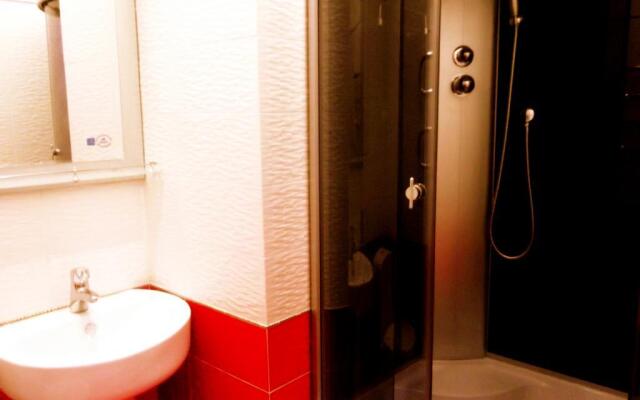 Uyutnaya kvartira s evroremontom