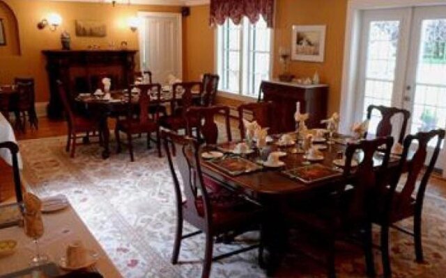 Hillsdale House Inn