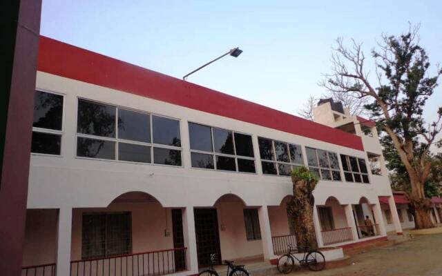 Hotel Saptaparna