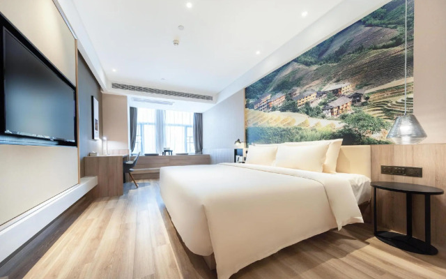 Atour Hotel Nanning Railway Station North Lake