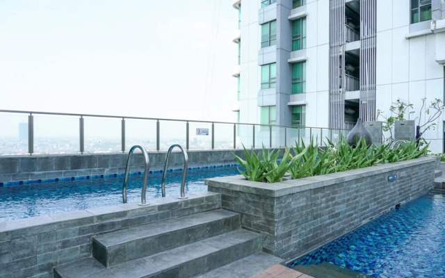 Good Location And Cozy 2Br St. Moritz Apartment