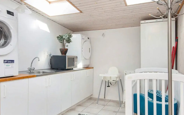 8 Person Holiday Home in Borkop