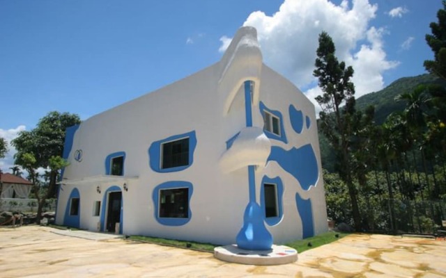 Mike Allan Resort