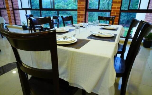 Esakki Resort Fivefalls