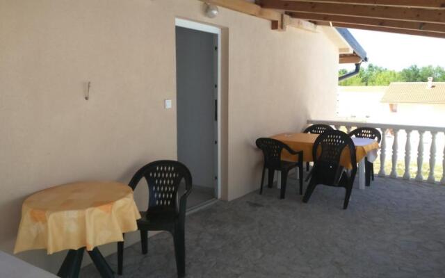 Apartments Ninske Vodice