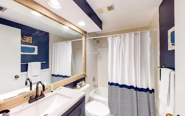 Surfside Resort #404