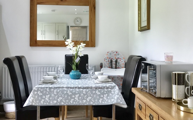 The Woodfarm Lodge - 3 Bedroom House with parking - Oxford