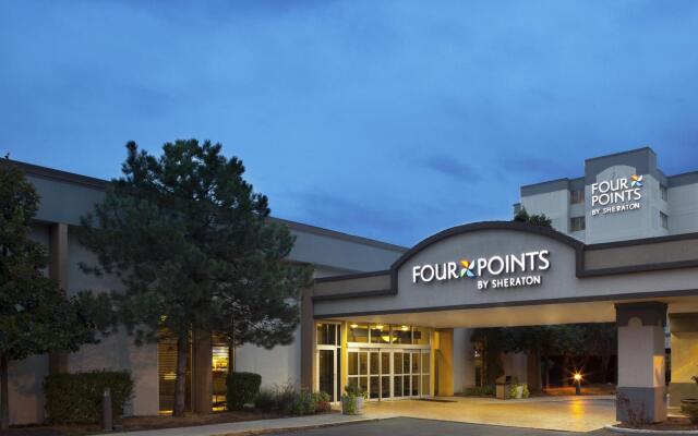 Four Points by Sheraton Chicago O'Hare Airport