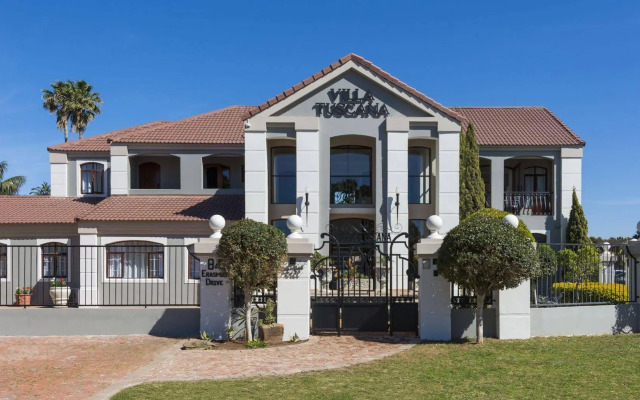 Villa Tuscana By Mantis