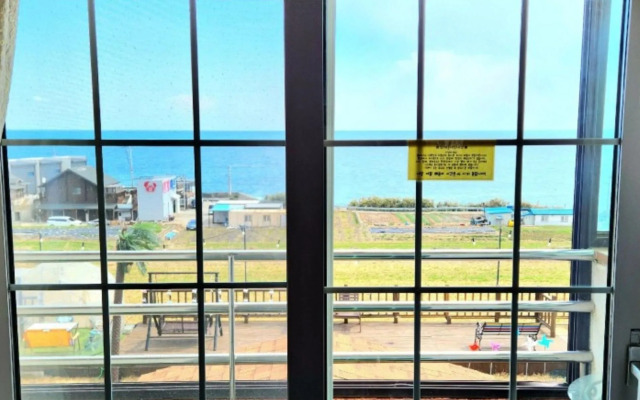 Pohang Full House Pension
