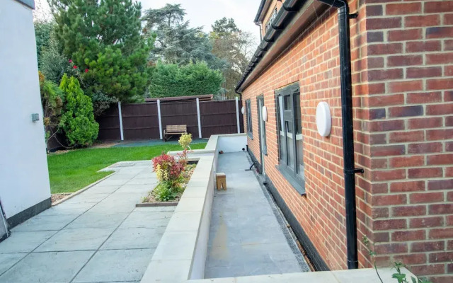 Stunning 1-bed Apartment in Purley