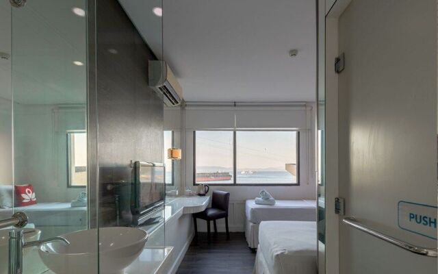 Embarcadero Hotel by ZEN Rooms