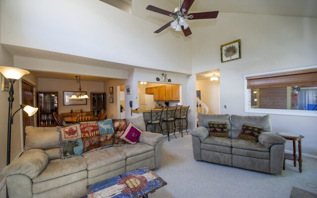 3 Bedroom Condo - Base 9