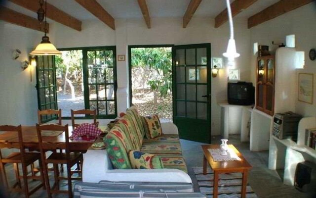 Cho Manuel Residence