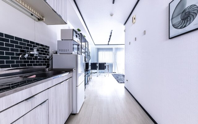 B1. PERFECT PLACE with LUX FLAT #SHINJUKU