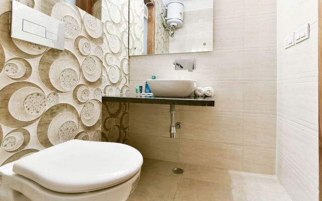 Treebo Essence Huda City Centre