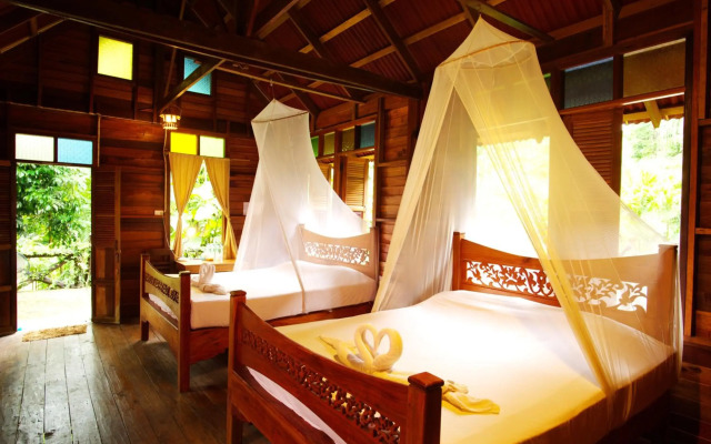 Art's Riverview Lodge