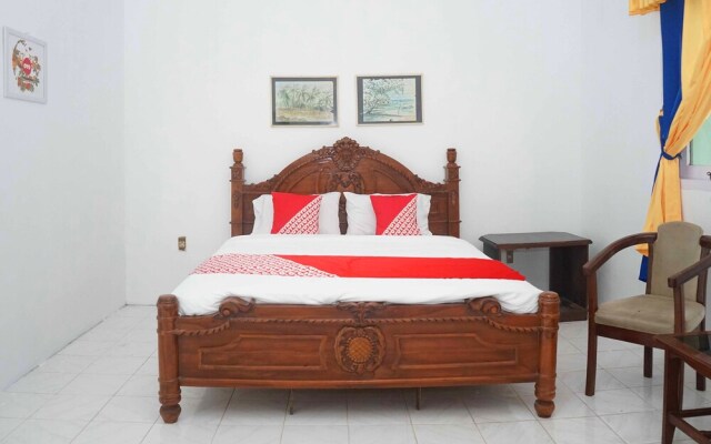 Pelangi Hotel by OYO Rooms