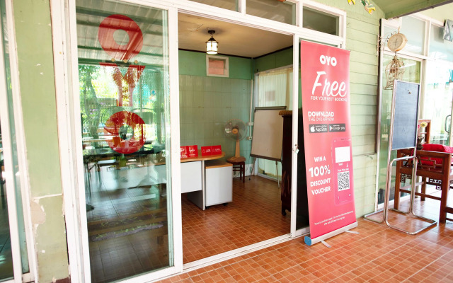 OYO 402 Raknatee Resort