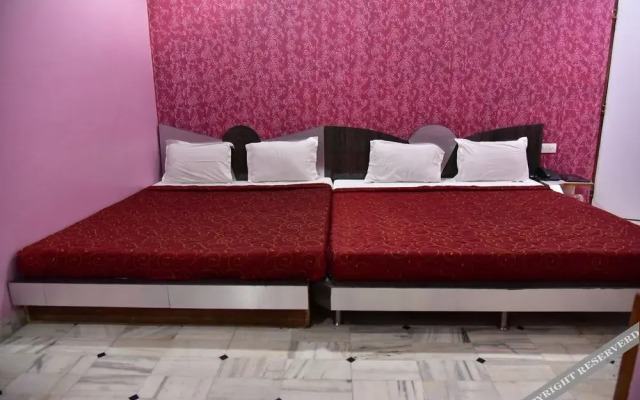 OYO 3950 Hotel Hayat Rabbani