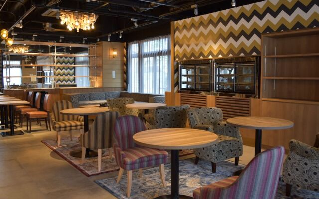 Umedaholic Hotel