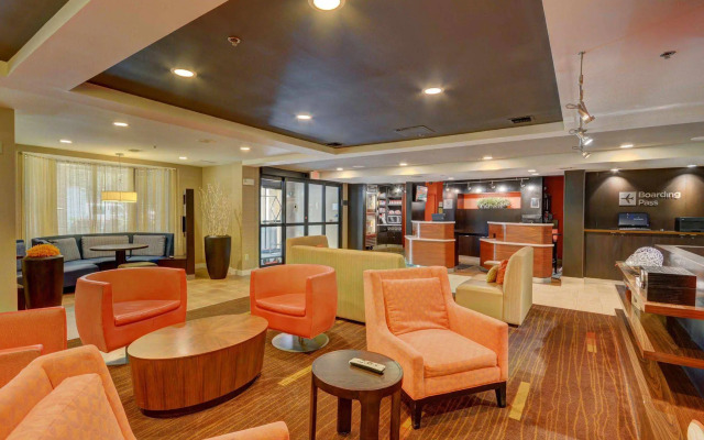 Courtyard by Marriott Lafayette Airport