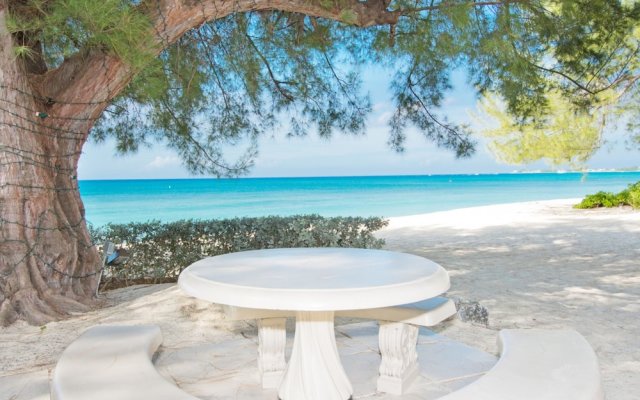 White Sands by Cayman Villas
