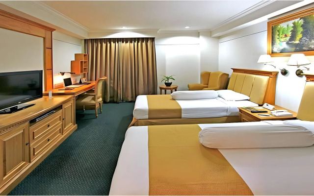 Harmoni Suites Hotel