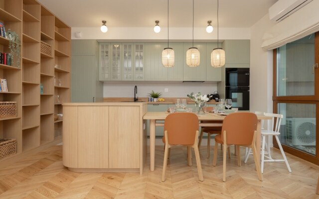 Family Apartament by Renters Prestige