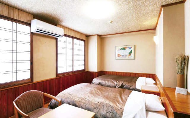 Hotel Daikokuya – Guest Rooms – Yatsushiro